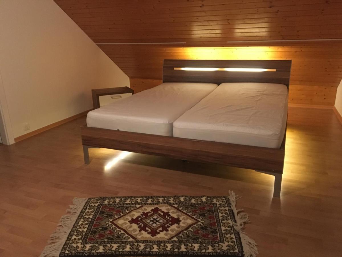 Charmante maison villageoise 5 personnes HappyDay Neuchâtel Saint-Blaise Extérieur photo